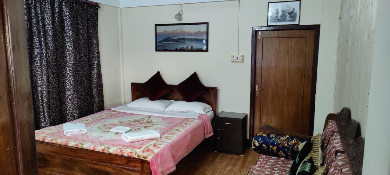 The River View Homestay Kurseong ภายนอก รูปภาพ